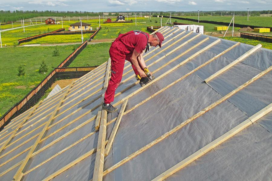 Гидроизоляция крыши – критерии выбора и основные материалы